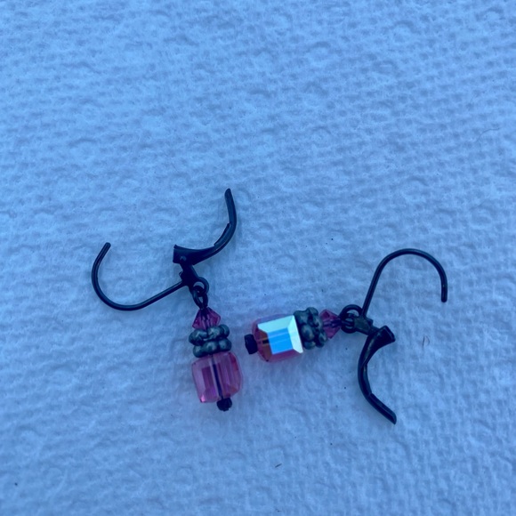 Pink Swarovski crystal earrings - Picture 4 of 5